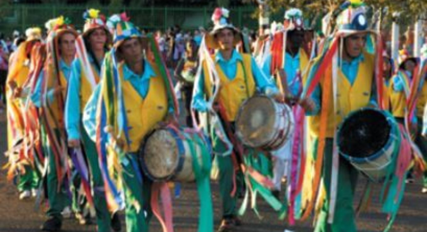 De Exemplos De Cultura Mercadoria Que Circula Na Sociedade Atual